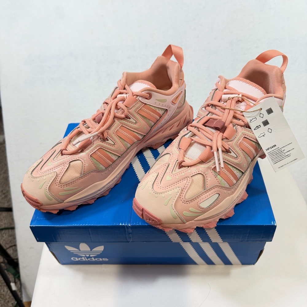 Adidas Hyperturf Adventure Day of the Dead Men’s Sneaker Pink Size 9 HP2496 - Picture 4 of 7